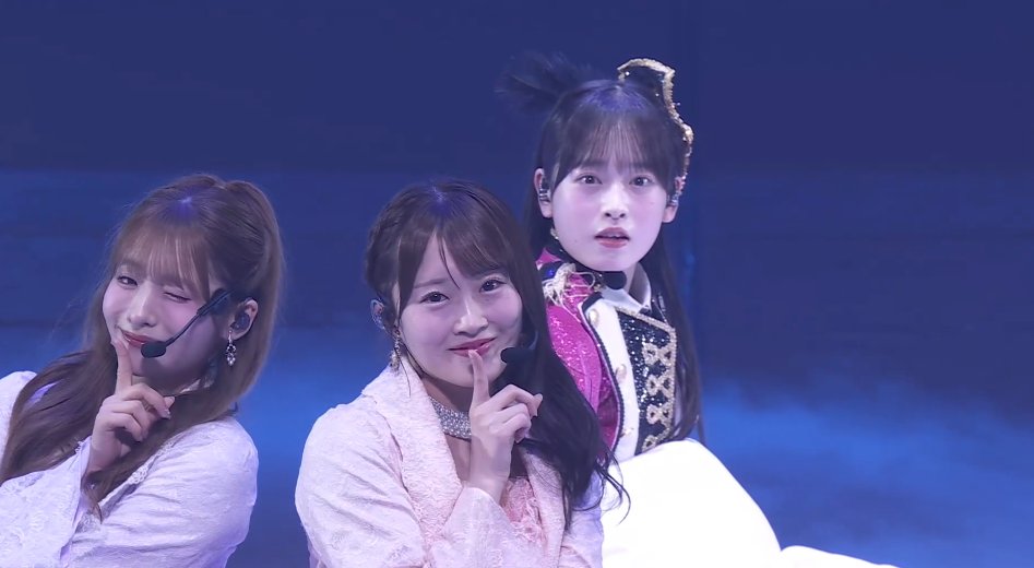 48RequestHour's tweet photo. AKB48 "THREE CONCEPTS"  
All Member "Suki ish" Concert

It's the Shower no Ato Dakara Tiktok Trend!
https://t.co/5YpJyVt15T https://t.co/tCih5Bo7tl