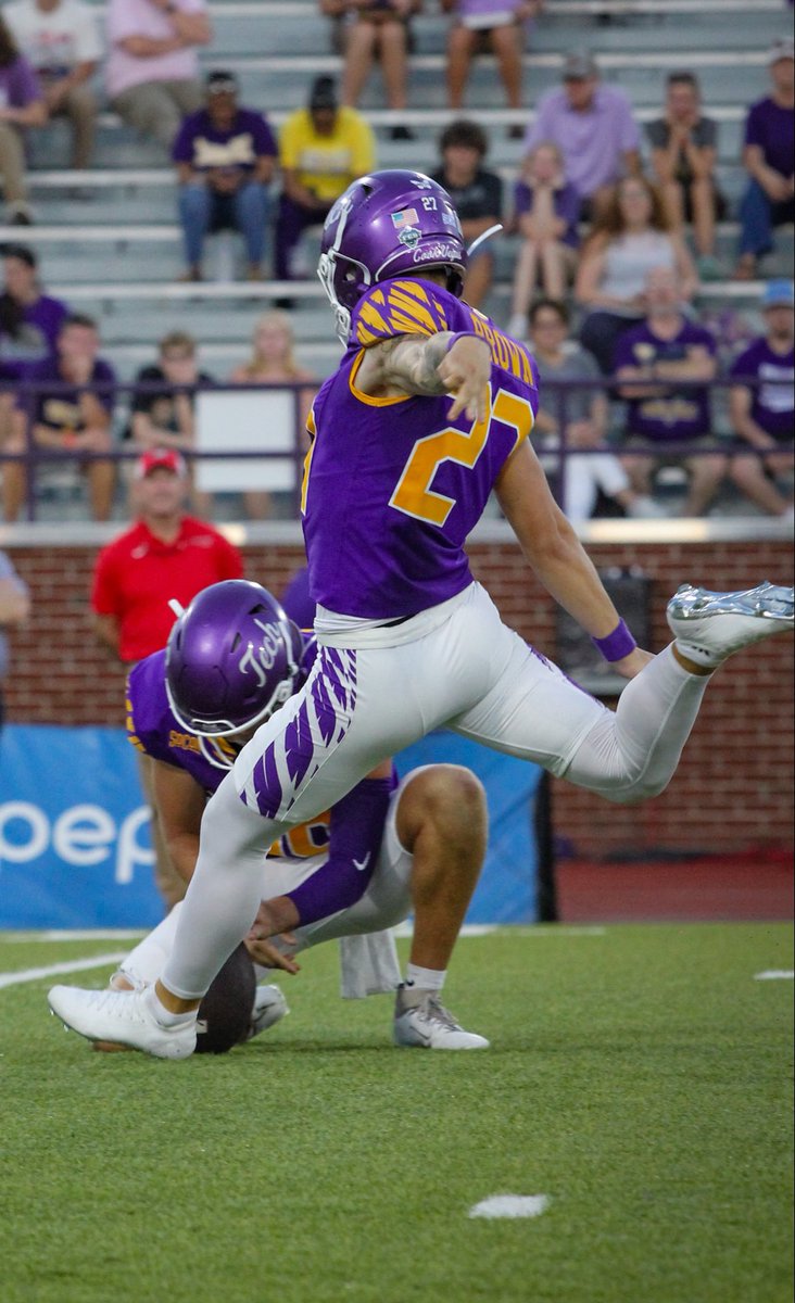 24AdamBrown's tweet photo. IT’S GAME DAY!!!  Game #4… Good luck @CarterABrown &amp; @TNTechFootball ! 
Beat wofford!
#CB27 #WingsUp #ROCO 🐓 https://t.co/eUadNuCUCf