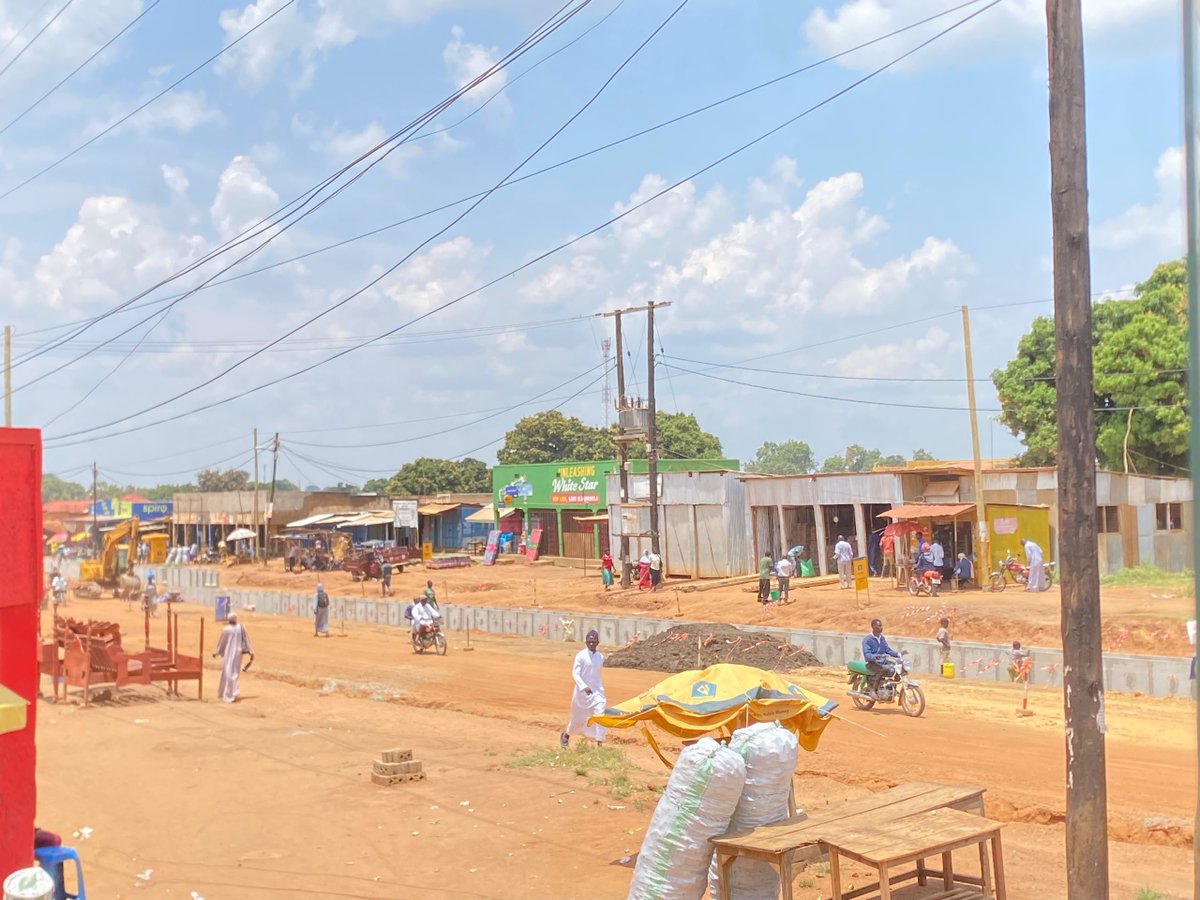 SabirMusa16's tweet photo. Hello good people of YUMBE π€
I'm happy for this development π the road project is changing face of our town π
Glow βπ #YourStoriesToInspire || #ForTheLoveOfLocalContent https://t.co/WU9AvMbrk7