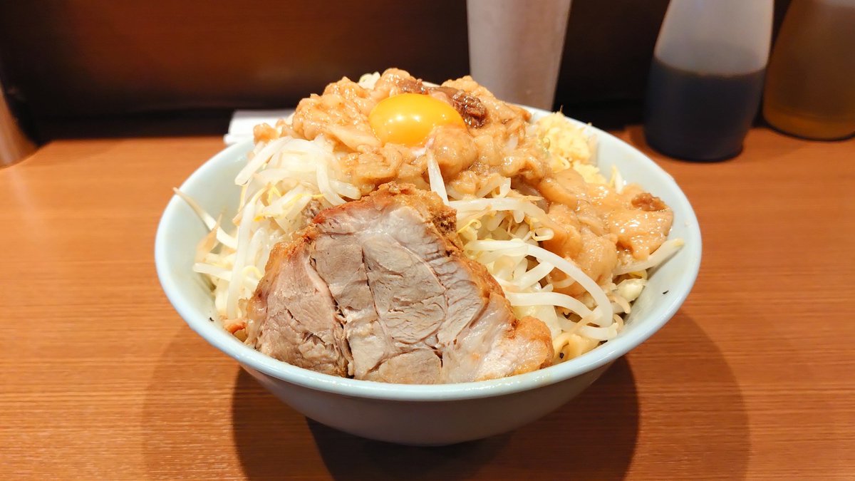 Shachokei6775's tweet photo. 今日の昼🍜はひと月ぶりの修行〜���なしシークヮーサー😋 https://t.co/u0CjEl1zJX