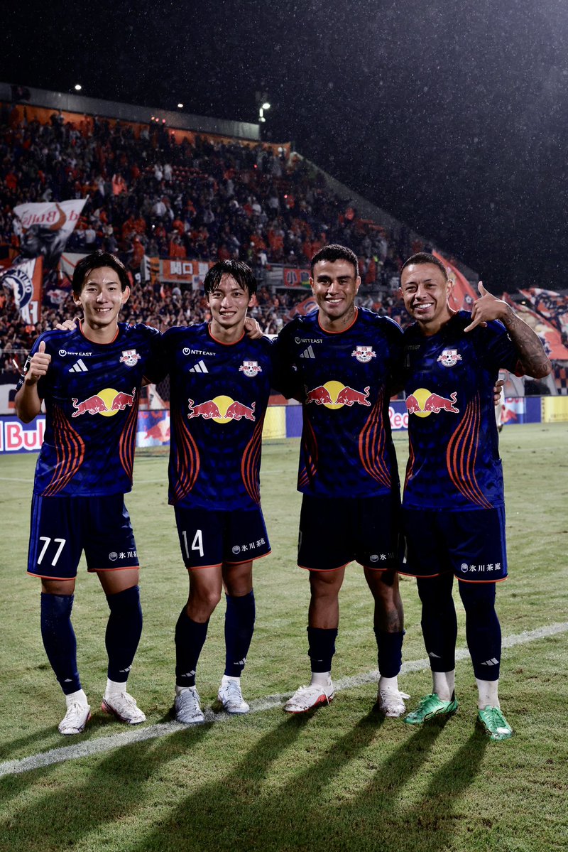 Ardija_Official's tweet photo. 🥅⚽️📝

#カルリーニョスジュニオ
#カプリーニ
#泉柊椰
#小林柚希 https://t.co/rFthJksBiW