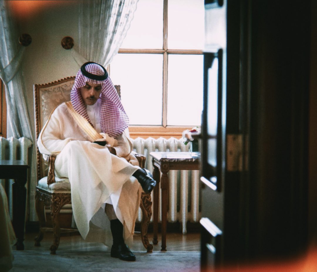 iFalcon10's tweet photo. أمير الدبلوماسية سمو الأمير فيصل بن فرحان🤍 https://t.co/J3LKILHpnJ