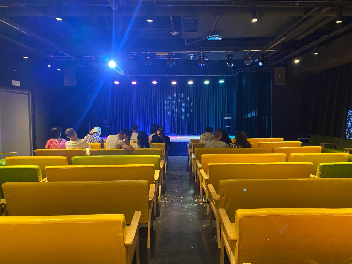 thuyraya921748's tweet photo. Just finished a killer stand-up set where the only applause was from the crickets… and the crickets were judging me. ， https://t.co/xJcBAcEyez