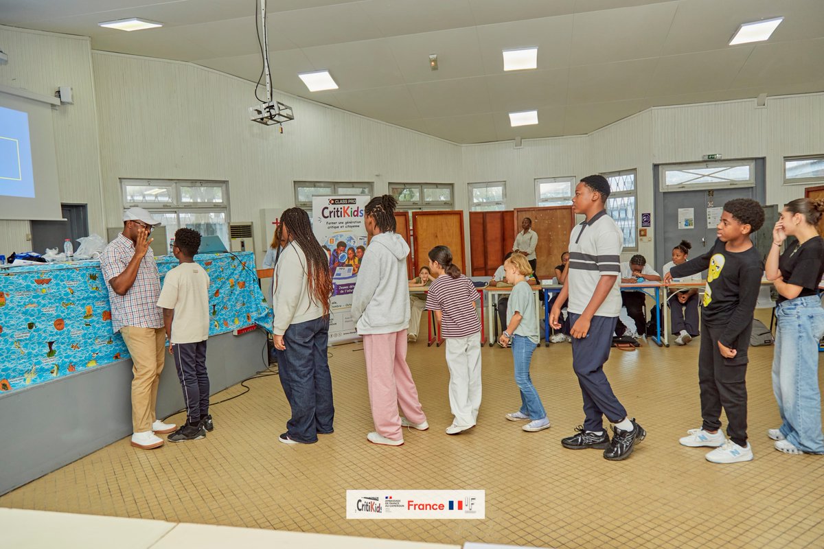 ClassPro_237's tweet photo. Une autre journée passionnante àau Lycée Français Dominique Savio.

#CritiKids2026 #ClassPro #STAFE2026 #EMI #Douala #Bonaberi #factchecking #EMI https://t.co/UoSMF9iQ9I