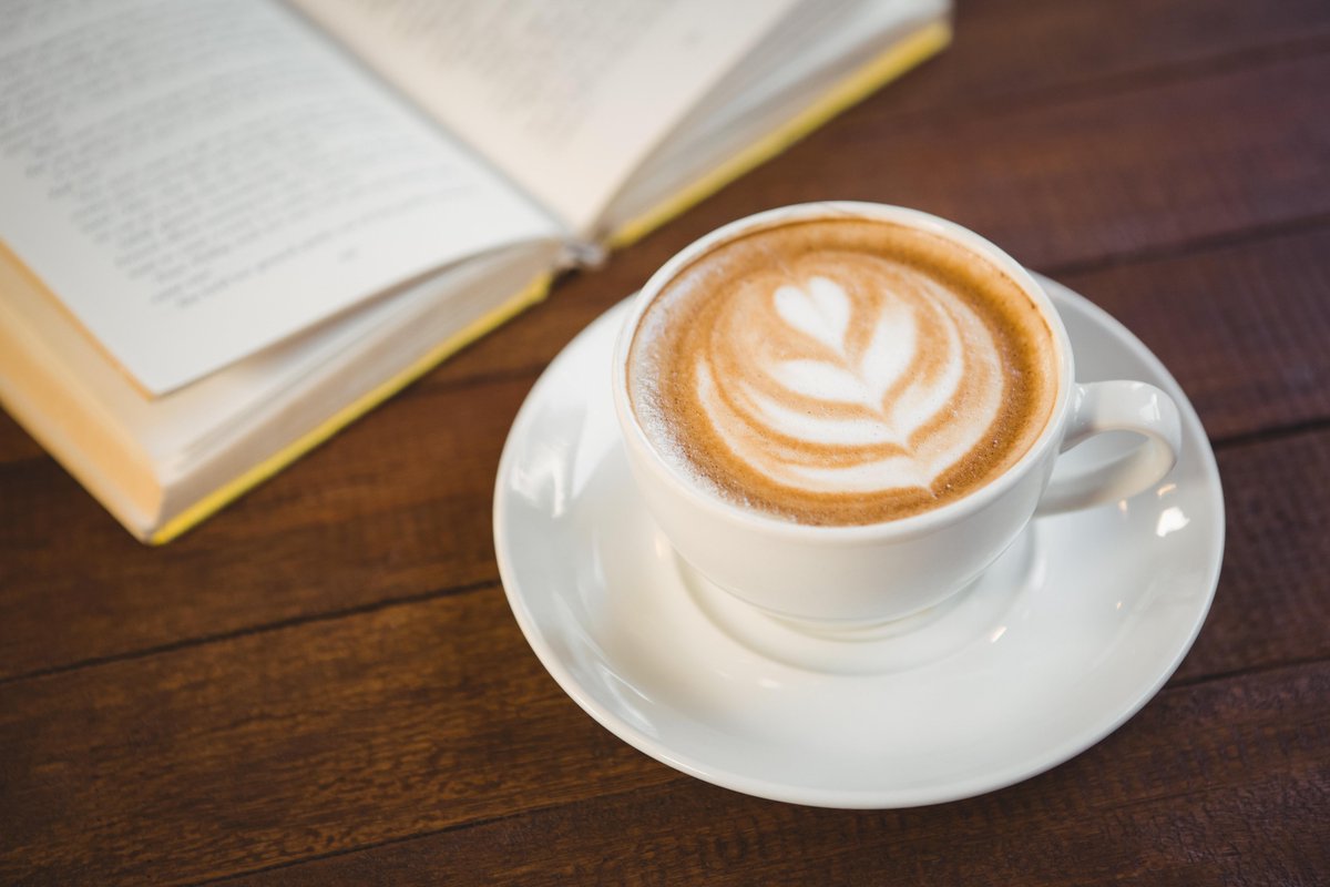 romanisaac69811's tweet photo. Perfect lazy Sunday with iced coffee and a good book—this is how the week winds down https://t.co/jkqTank8pM