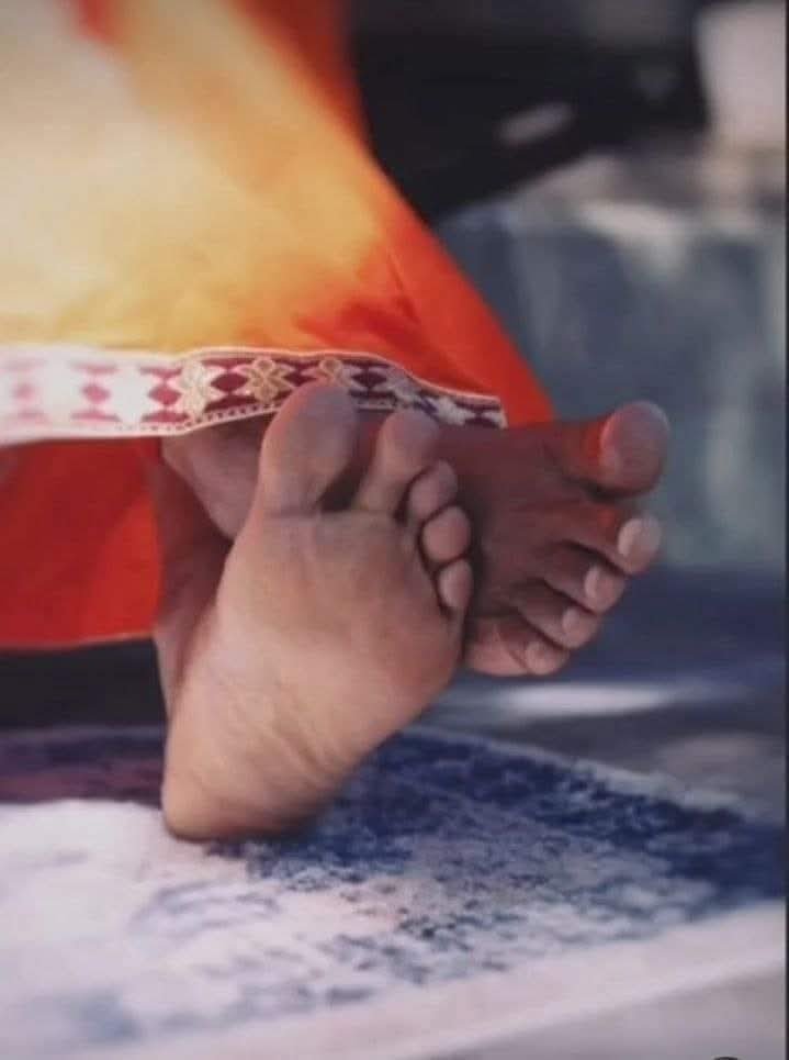 CarlaBasil20185's tweet photo. @vishwananda ❤️‍🔥🔥❤️‍🔥 https://t.co/RflIRoCcXP