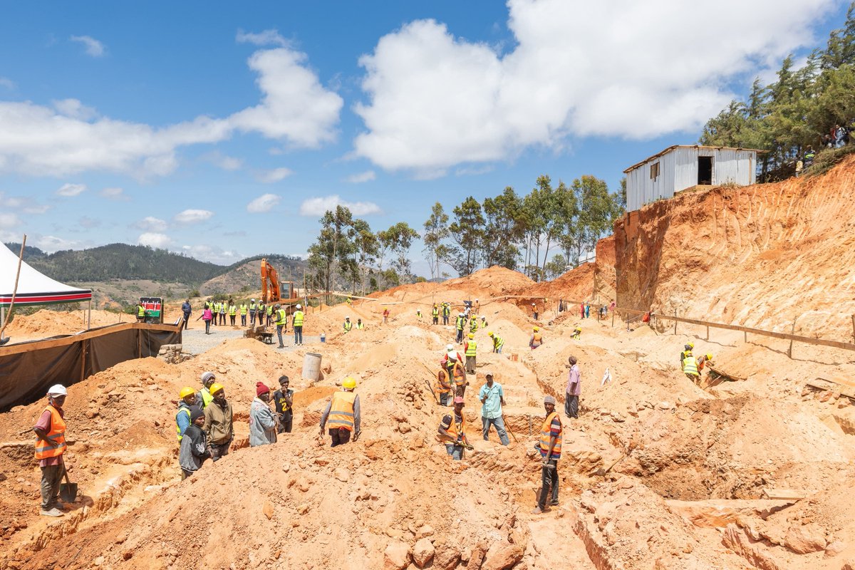 WilliamsRuto's tweet photo. In Taita-Taveta County, we are investing KSh2 billion to build hostels for 5,000 university, technical college and Kenya Medical Training College students under our Affordable Housing Programme.

At Funju in Wundanyi Constituency, laid the foundation stone for the KSh145 million student hostels at Wumingu Technical & Vocational College, which will provide 340 beds.

As a matter of priority, we will also tarmac the road from Wundanyi town to the college and ensure reliable access to water and electricity for the institution and the local community.