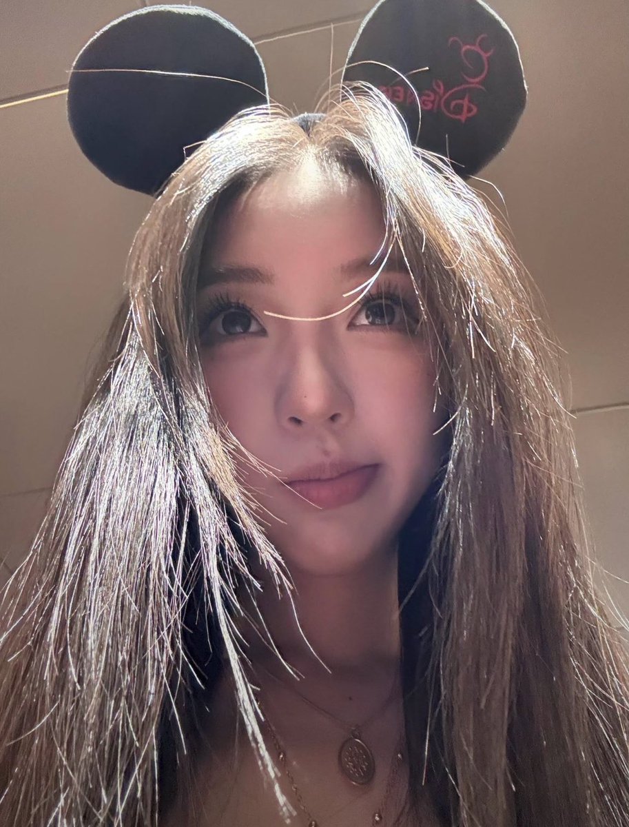donna60rf2's tweet photo. 学校放假，我放纵

有人想锐评一下我艺术生的福嘛 🥹   

粉粉嫩嫩

不要🚪赶紧看，我要删了… https://t.co/qMav4adyqG