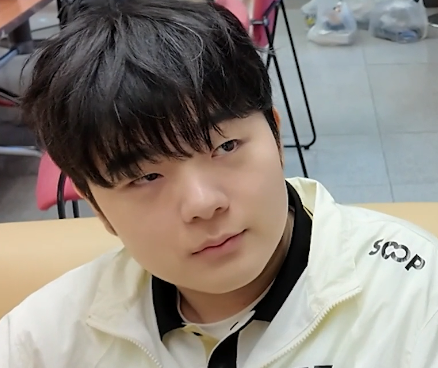 ddalbaeryn's tweet photo. 미남이시네요 https://t.co/QGdW61BIUN