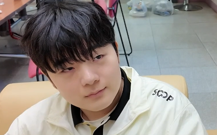 ddalbaeryn's tweet photo. 미남이시네요 https://t.co/QGdW61BIUN