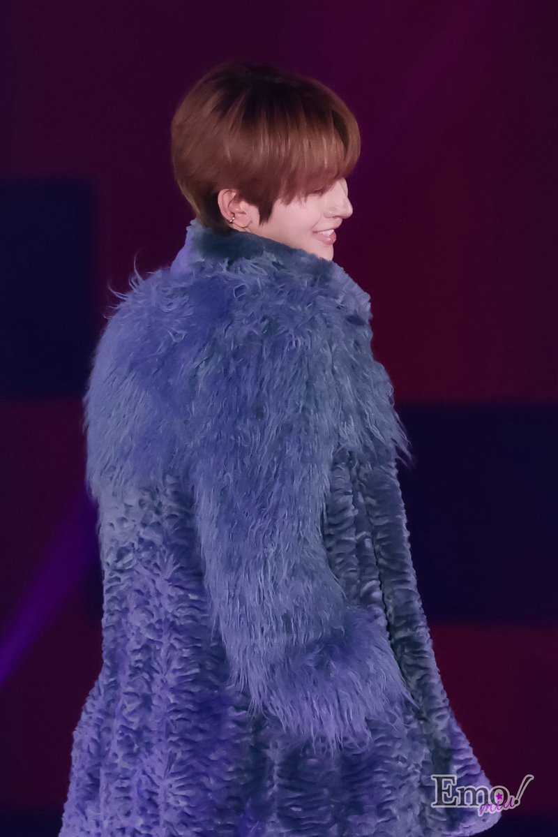 Emo_miu's tweet photo. 💖#ガルアワ 2026A/W💖
【Top of the Hillステージ】イベントレポ📝

#NAOYA(MAZZEL)、クールな表情から一転、魅惑の笑顔で黄色い大歓声が巻き起こる🩷✨✨

▼撮り下ろし写真はこちら📸
🔗https://t.co/T86qCtx44h

#ガルアワ2026AW @GirlsAward
@mazzel_official #MAZZEL #Emomiu https://t.co/ukGVyAoVLH