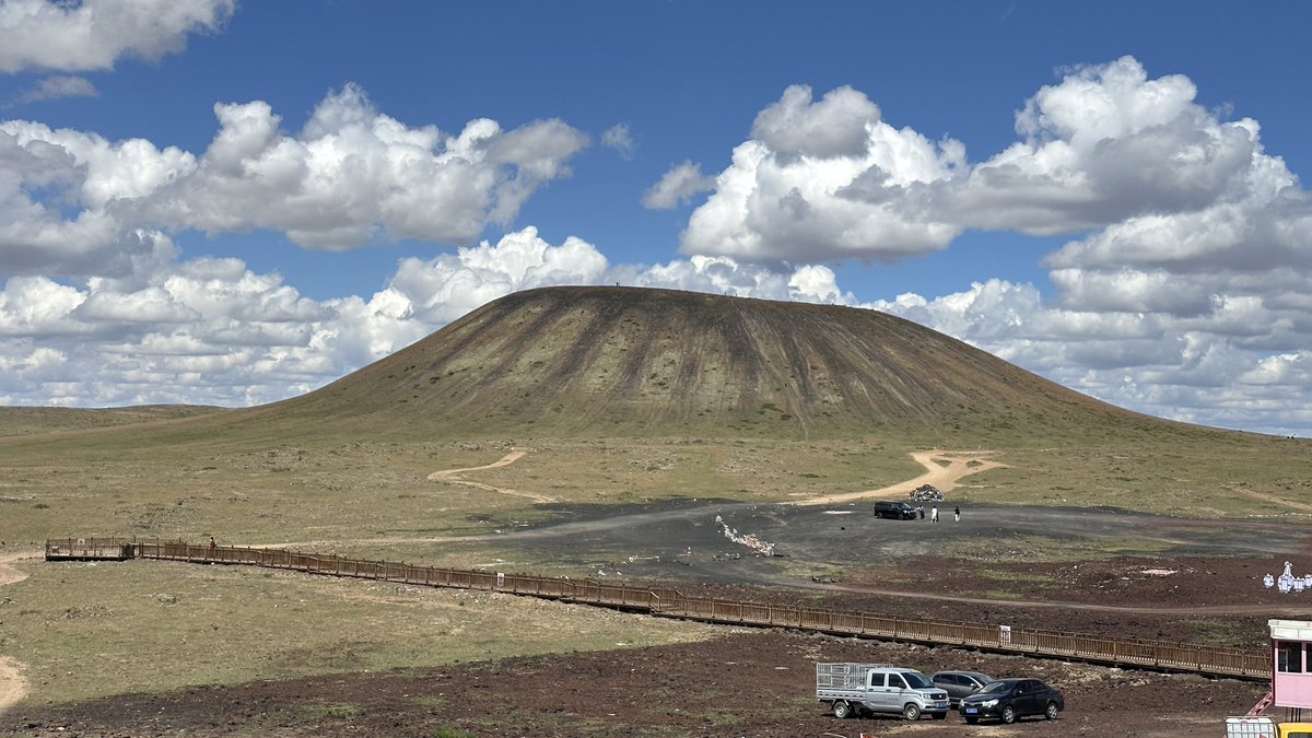 chen_zard's tweet photo. @CuiMao 可以看個火山 https://t.co/xe8vyILSXc