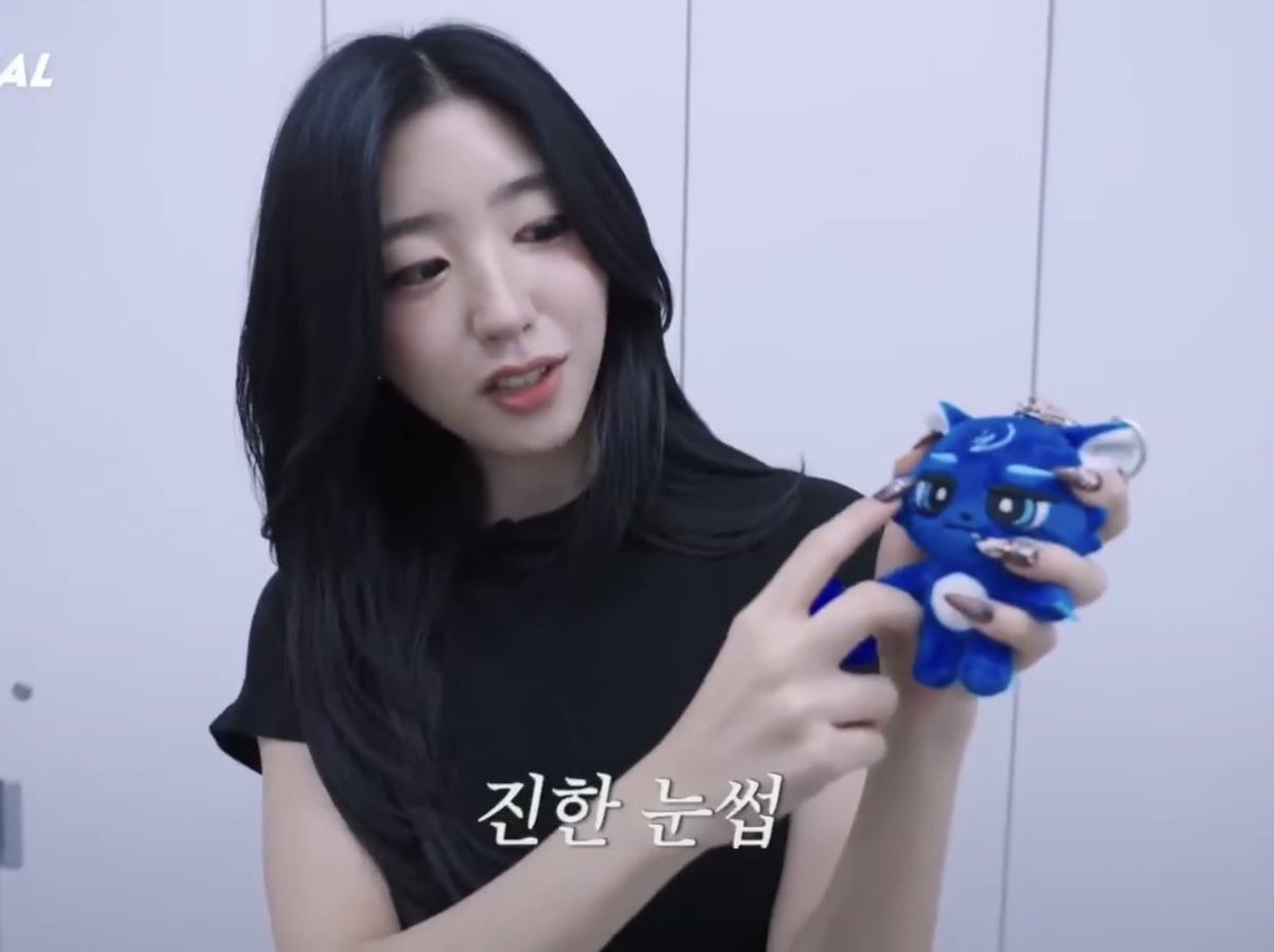 blueoneluv's tweet photo. 자��� 봐서 정들었나봐 귀여워보임 사야겠다.. https://t.co/VpPt0ewbsZ