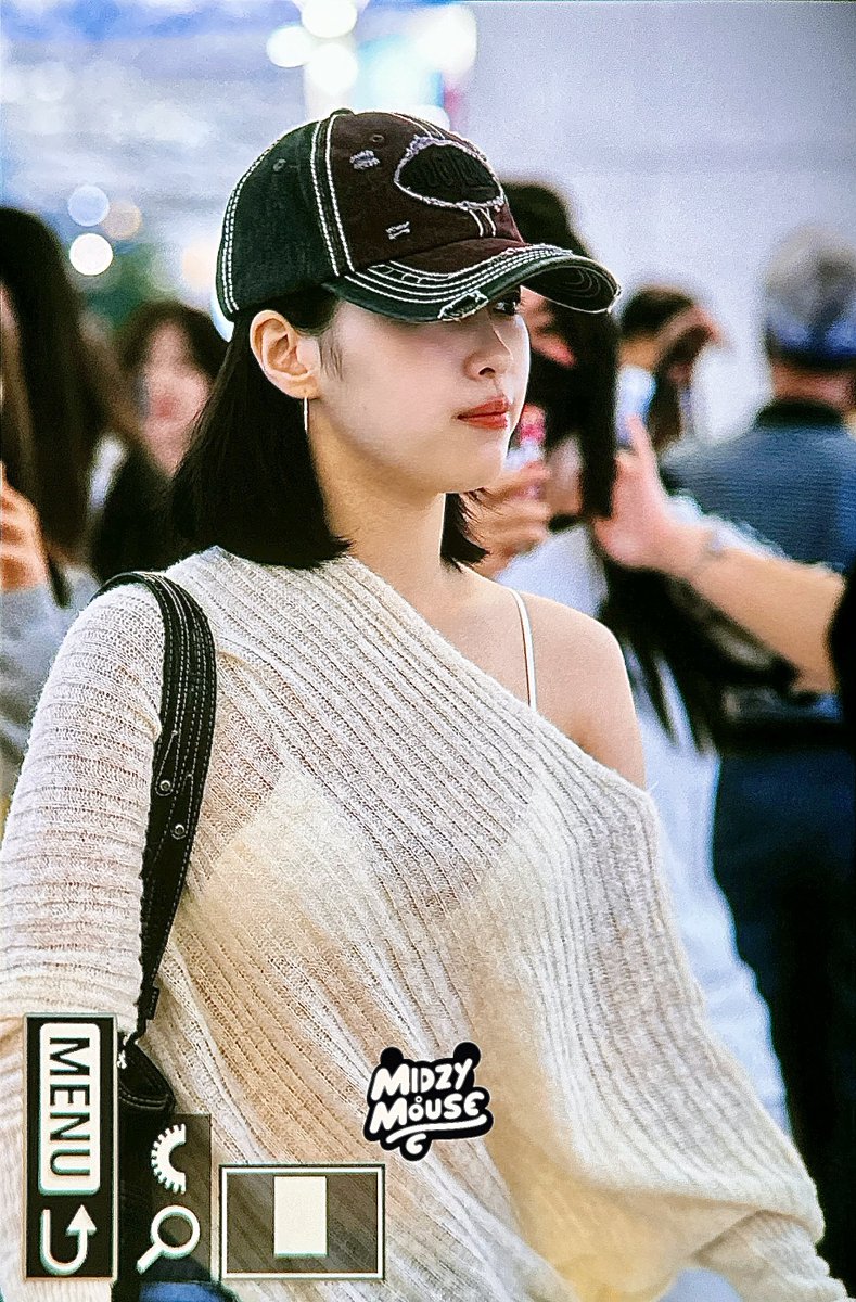 MidzyMouse's tweet photo. 260926 ICN ✈️🐱
 
๑ᵒᯅᵒ๑💕💕💕💕💕

#류진 #RYUJIN #있지 #ITZY 
@ITZYofficial https://t.co/Ml7UEwSR55