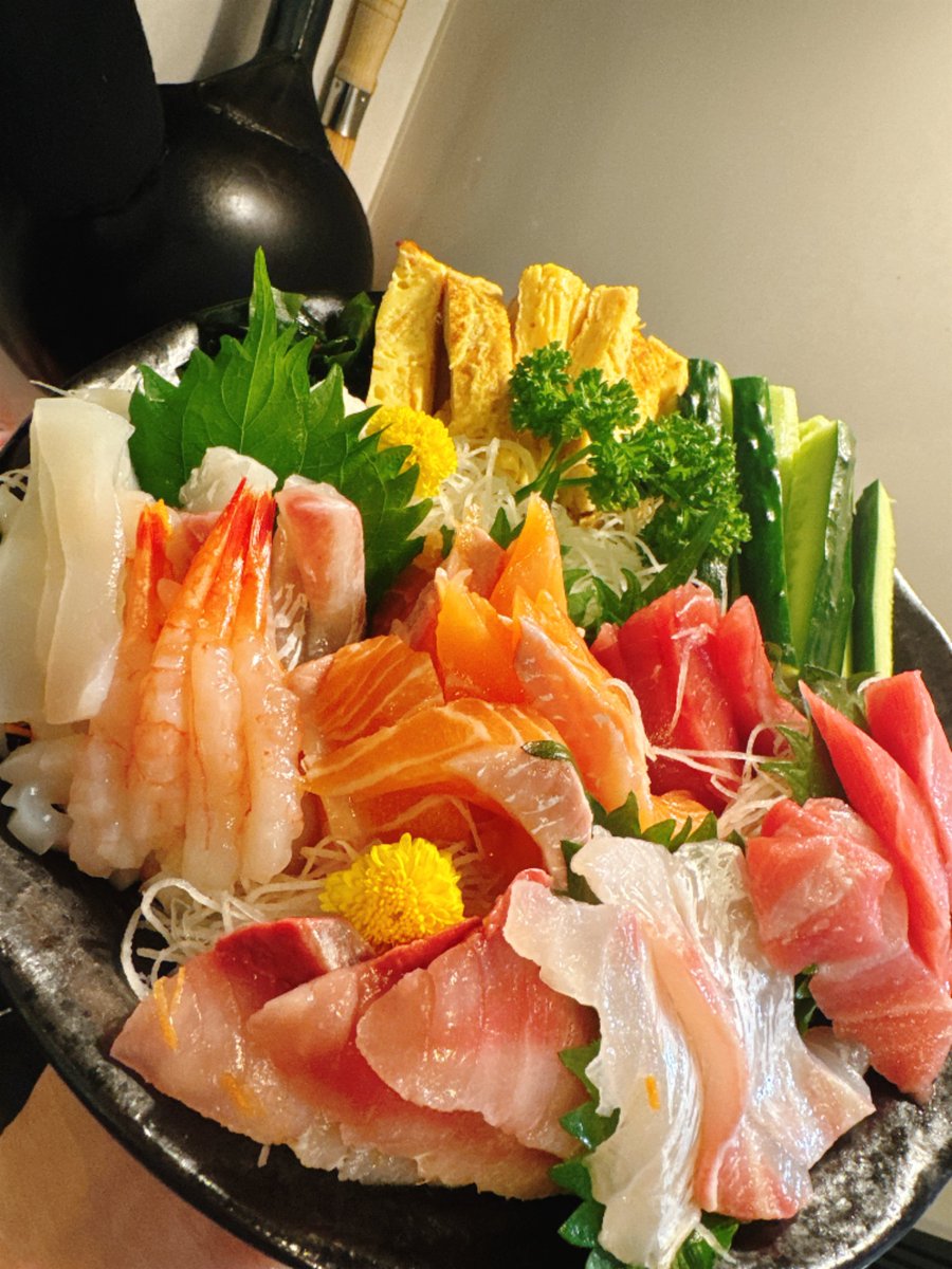 N4SyO's tweet photo. 今日は良きお魚いっぱい！

手巻き寿司食べる！！ https://t.co/fZ1hfbAsm5