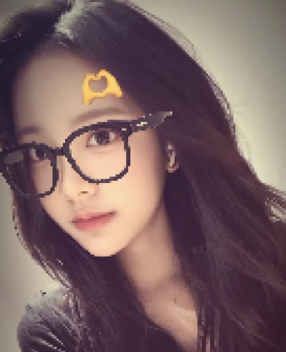 Hearts_Beee's tweet photo. 뭐냐.

픽셀 월드에서도 살아남는 이 말도 안 되는 미모는... https://t.co/goqZrMO5iv