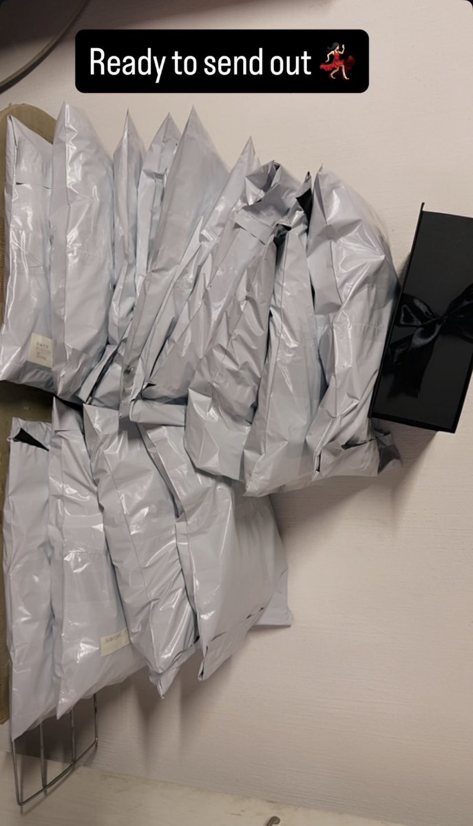 ao_mood's tweet photo. Seeing all these orders ready to go honestly makes our hearts so full 🥹💕 Thank you for believing in AoMood, supporting us and constantly encouraging us to keep growing. We’re only getting started! 🎀📦✨

Keep the orders coming🥳🥳🔥🔥 https://t.co/VMk9JG8eJN