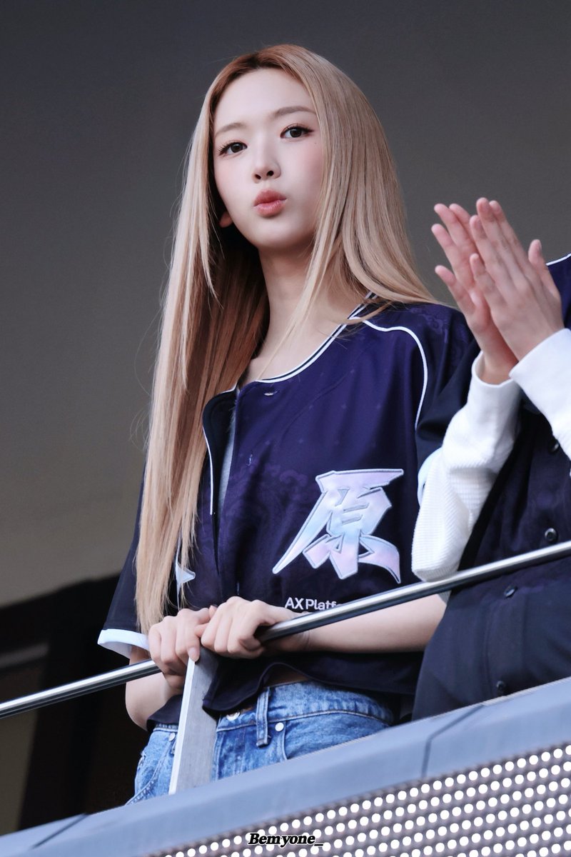 Bemyone_0411's tweet photo. 260926

#ELENA #TUIDE
#튜이드 #엘레나 https://t.co/E1bVNIFAcx