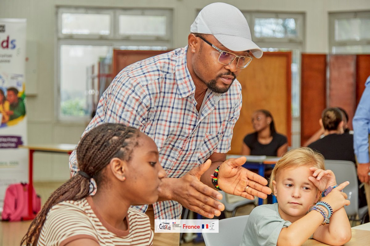 ClassPro_237's tweet photo. Un merci à Fabrice Makem.

#CritiKids2026 #ClassPro #STAFE2026 #EMI #Douala #Bonaberi #factchecking #EMI https://t.co/Ak5cY5wlw8
