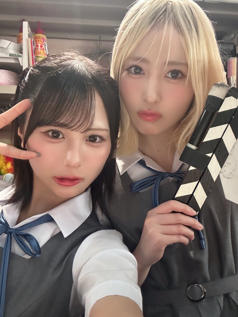 ogi_hana_'s tweet photo. なつみお誕生日おめでと〜っ 🎂♡

仕事終わりに、ご飯行こー！って誘うとやったー！って返してくれたり、
嬉しいことがあった時に感情や感謝を全力で表現と言葉にしてくれる子なのが愛おしいのよ(ᵒ̴̶̷-ᵒ̴̶̷ )♡

いつも波菜が撮ったお写真を載せてくれるから(かわいい👶🏻)ツーショットを✌︎ https://t.co/aN9CqdDLgF