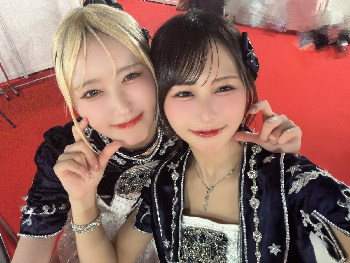 ogi_hana_'s tweet photo. なつみお誕生日おめでと〜っ 🎂♡

仕事終わりに、ご飯行こー！って誘うとやったー！って返してくれたり、
嬉しいことがあった時に感情や感謝を全力で表現と言葉にしてくれる子なのが愛おしいのよ(ᵒ̴̶̷-ᵒ̴̶̷ )♡

いつも波菜が撮ったお写真を載せてくれるから(かわいい👶🏻)ツーショットを✌︎ https://t.co/aN9CqdDLgF