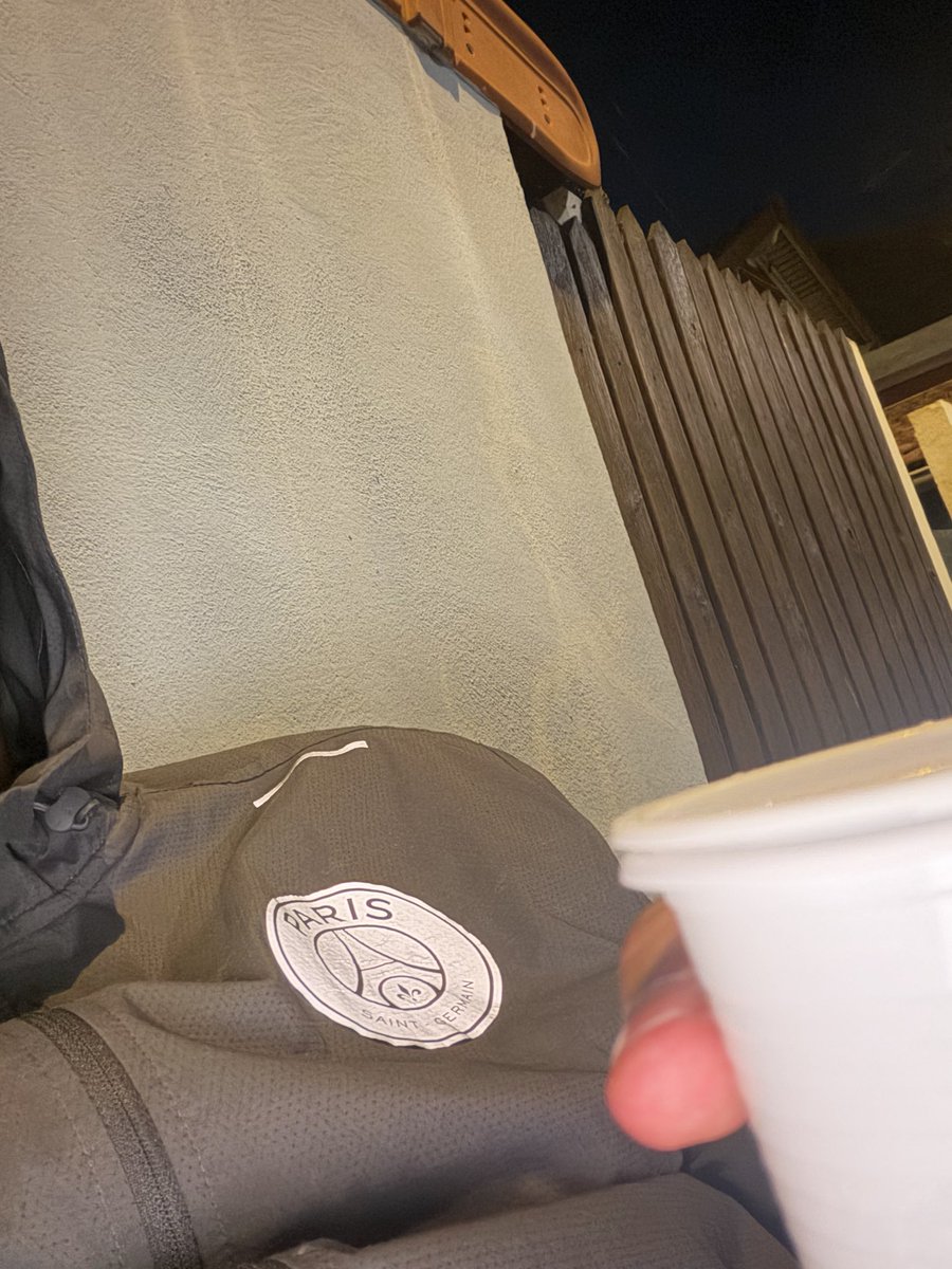 BossMehdi93's tweet photo. bnde de timpe ki dispo aujd reel ou virtuel jvou fai du sal bnde de lolote #soumis #cashmaster #aupied https://t.co/rWXo46DrVE