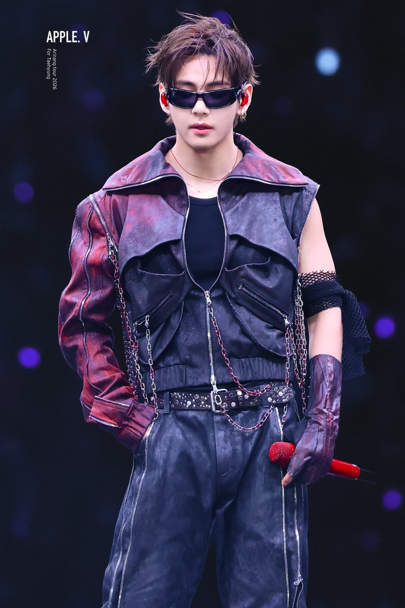 APPLE_V_KR's tweet photo. 260823 TORONTO D2
🩵🐯
#TAEHYUNG #BTSV #BTS_WORLDTOUR_ARİRANG_TORONTO https://t.co/DoL2cPxNG0