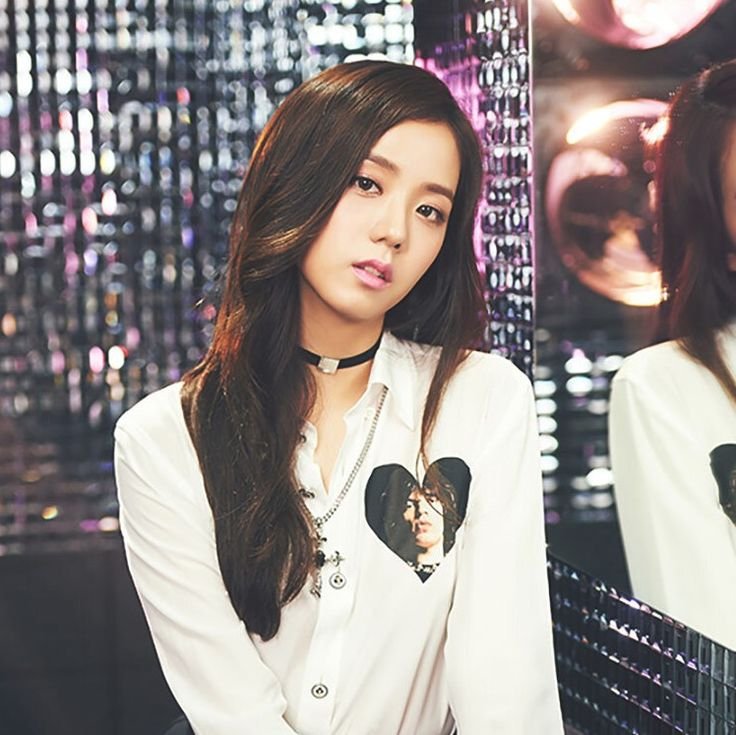 shamina_ehehh's tweet photo. I never thought we’d see the day when #Jisoo’s solo fans would drag her the most. Not because she has a bad attitude, a scandal, or did something wrong.

It’s because they have nothing to use in fanwars.

“No proper promotion” is just the excuse they use to justify attacking her. https://t.co/tSJC6benY0