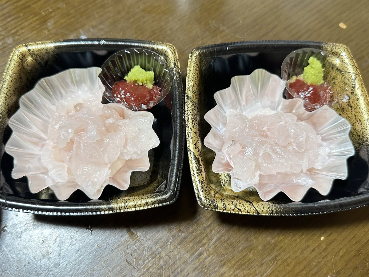 shiragiku3's tweet photo. 本鮪カマトロブロック。　安くゲットできた。刺身用に削いであとは焼く。

生鱧。実はめちゃくちゃ美味いのだ。見かけたら是非購入してほしい。ほんのり乗った脂が甘い。

ヒゲナガエビ。初めて食べた。
身がしっかりしたボタンエビのような味。
これは美味い…！もっと流通すればいいのに。 https://t.co/DabLinUhFb