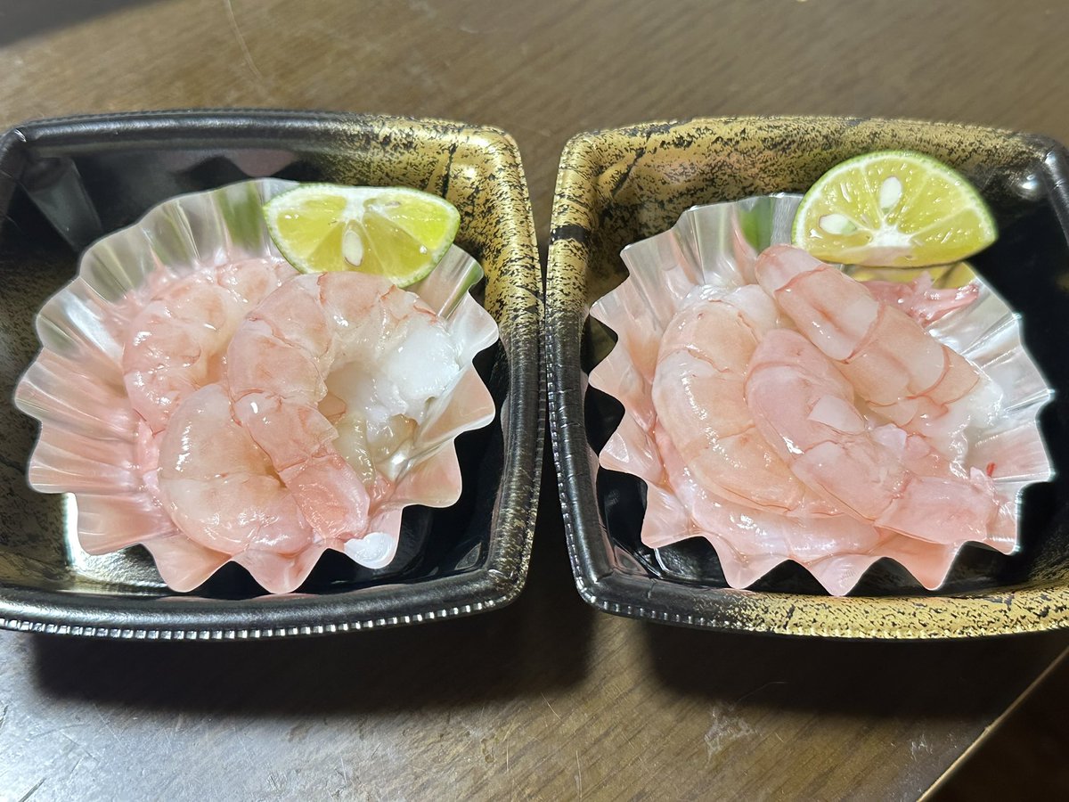shiragiku3's tweet photo. 本鮪カマトロブロック。　安くゲットできた。刺身用に削いであとは焼く。

生鱧。実はめちゃくちゃ美味いのだ。見かけたら是非購入してほしい。ほんのり乗った脂が甘い。

ヒゲナガエビ。初めて食べた。
身がしっかりしたボタンエビのような味。
これは美味い…！もっと流通すればいいのに。 https://t.co/DabLinUhFb