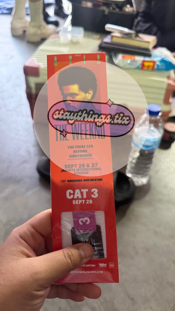 staythings_foru's tweet photo. WTS CAT 3 UNDER PRICE

2 JUTA NEGO LANGSUNG COD VENUE

#theweeknd https://t.co/Mx0XIaaOMV