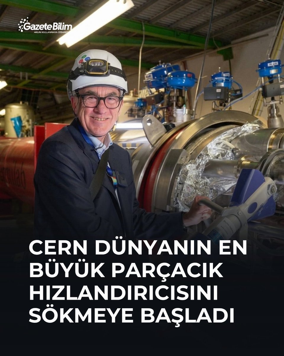 GazeteBilim's tweet photo. 📍CERN, dünyanın en güçlü parçacık hızlandırıcısı Büyük Hadron Çarpıştırıcısı’nın bazı kritik bölümlerini sökmeye başladı. 

🗨Ancak LHC tarihe karışmıyor: Yaklaşık 20 yıllık bazı parçalar, çok daha güçlü bir makine yaratmak için yenileriyle değiştirilecek.

İsviçre-Fransa sınırının altında uzanan 27 kilometrelik Büyük Hadron Çarpıştırıcısı (LHC) büyük dönüşümüne girdi. CERN, ATLAS ve CMS deneylerinin iki yanında bulunan ve parçacık demetlerini çarpışmadan önce odaklayan süperiletken mıknatısları sistemden ayırmaya başladı.

İşlem, LHC’yi Yüksek Parlaklıklı Büyük Hadron Çarpıştırıcısı’na (High-Luminosity LHC) dönüştürecek kapsamlı yenilemenin parçası. CERN, mevcut LHC’deki fizik çalışmalarını 27 Haziran’da durdurmuş ve dört yıllık büyük dönüşüm dönemine girmişti.

Yaklaşık 20 yıllık mıknatıslar sökülüyor
Sökülen kritik bileşenler arasında 2005-2007 yıllarında yerleştirilen ve proton demetlerini çarpışma noktalarında sıkıştıran mıknatıslar bulunuyor. Bunların yerine daha güçlü yeni nesil süperiletken mıknatıslar yerleştirilecek.

Yeni mıknatısların oluşturacağı manyetik alan mevcut sistemdekinden yaklaşık yüzde 40 daha güçlü olacak. Böylece proton demetleri çarpışma öncesinde daha fazla sıkıştırılabilecek ve ATLAS ile CMS deneylerinde çok daha fazla çarpışma verisi üretilebilecek.

Amaç yeni parçacıkların izini sürmek
LHC, 2012’de Higgs bozonunun keşfedilmesini sağlayarak parçacık fiziğinin en büyük başarılarından birine imza atmıştı. Ancak fizikçiler hâlâ karanlık madde gibi büyük sorulara ve Standart Model’in açıklayamadığı olası yeni fizik belirtilerine yanıt arıyor.

High-Luminosity LHC’nin amacı yalnızca daha yüksek enerjiye çıkmak değil; çok daha fazla çarpışma gerçekleştirerek son derece nadir olayları yakalama ihtimalini artırmak.

Dolayısıyla CERN’in yeraltındaki dev makineyi sökmeye başlaması bir son değil. Dünyanın en güçlü parçacık hızlandırıcısı, daha hassas bir evren avcısına dönüşmek üzere yeniden inşa ediliyor.

🔗https://t.co/gRI1HQ0FY4