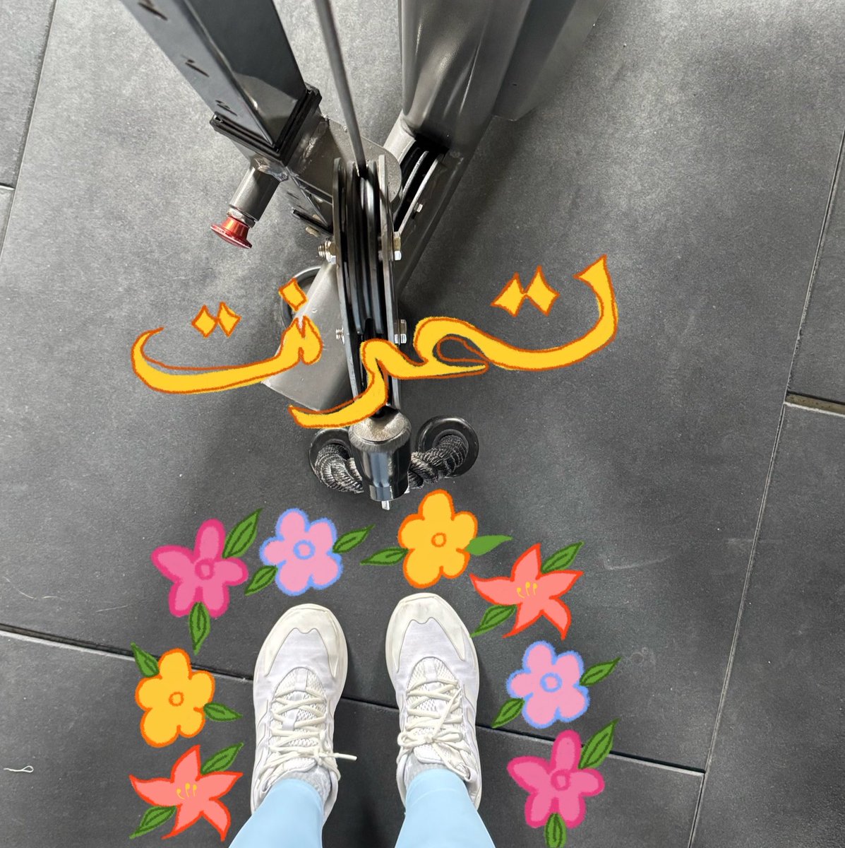 solrenescence's tweet photo. ⭐️وش ســويــت بيــومــي؟⭐️ https://t.co/fio1rVPYih