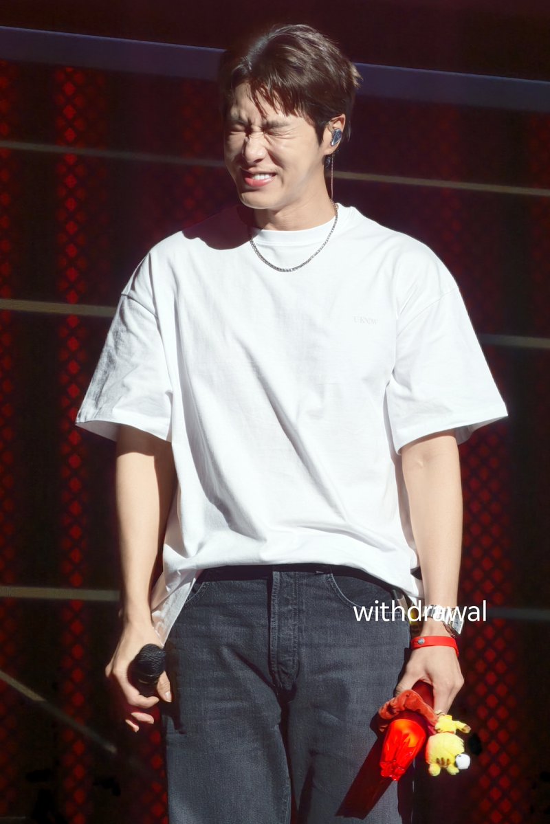 Withdrawal_t's tweet photo. 260926 HongKong  sound check
Can’t help focus on your armpits (⺣◡⺣)~ Oppa Cantonese is really good~
#ユンホ #Uknow #TVXQ #東方神起 #동방신기 #YUNHO #project_26 #솔로 https://t.co/1ujdFRuBtg