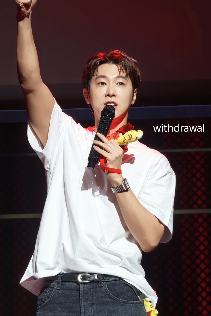 Withdrawal_t's tweet photo. 260926 HongKong  sound check
Can’t help focus on your armpits (⺣◡⺣)~ Oppa Cantonese is really good~
#ユンホ #Uknow #TVXQ #東方神起 #동방신기 #YUNHO #project_26 #솔로 https://t.co/1ujdFRuBtg