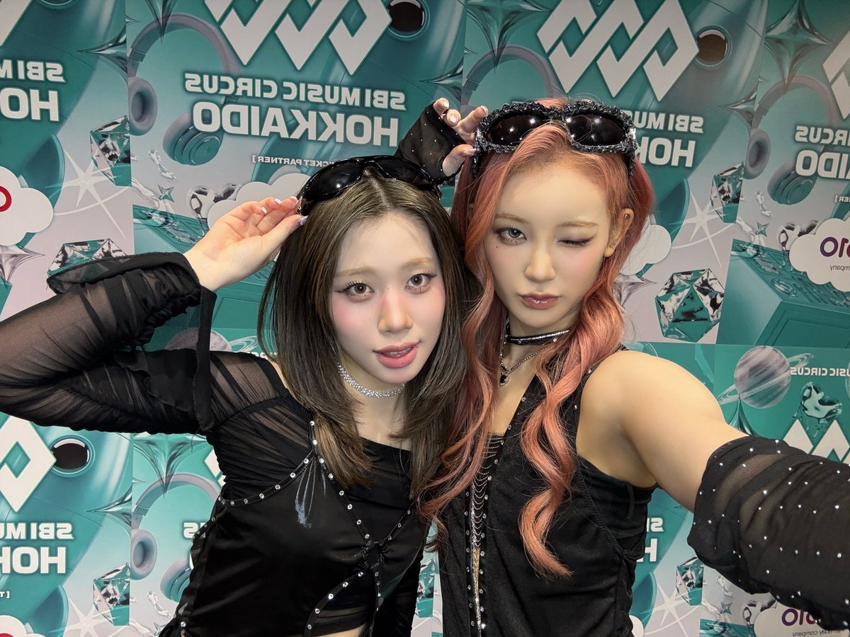 official__ME_I_'s tweet photo. 🫧 : #今日のミーアイ

20260926
@ SBI MUSIC CIRCUS HOKKAIDO -DAYBREAK-

#AYANE #MIU

꧁ 𝑹𝒐𝒄𝒌 &amp; 𝑹𝒐𝒍𝒍 𝑷𝒓𝒆𝒕𝒕𝒚 ꧂
https://t.co/38ysSfr13m

#오늘의미아이 
@MUSIC_CIRCUS
#SBIMUSICCIRCUS
#SBIMUSICCIRCUSHOKKAIDO
#ME_I #ミーアイ #미아이 https://t.co/lq5CpKIwg3