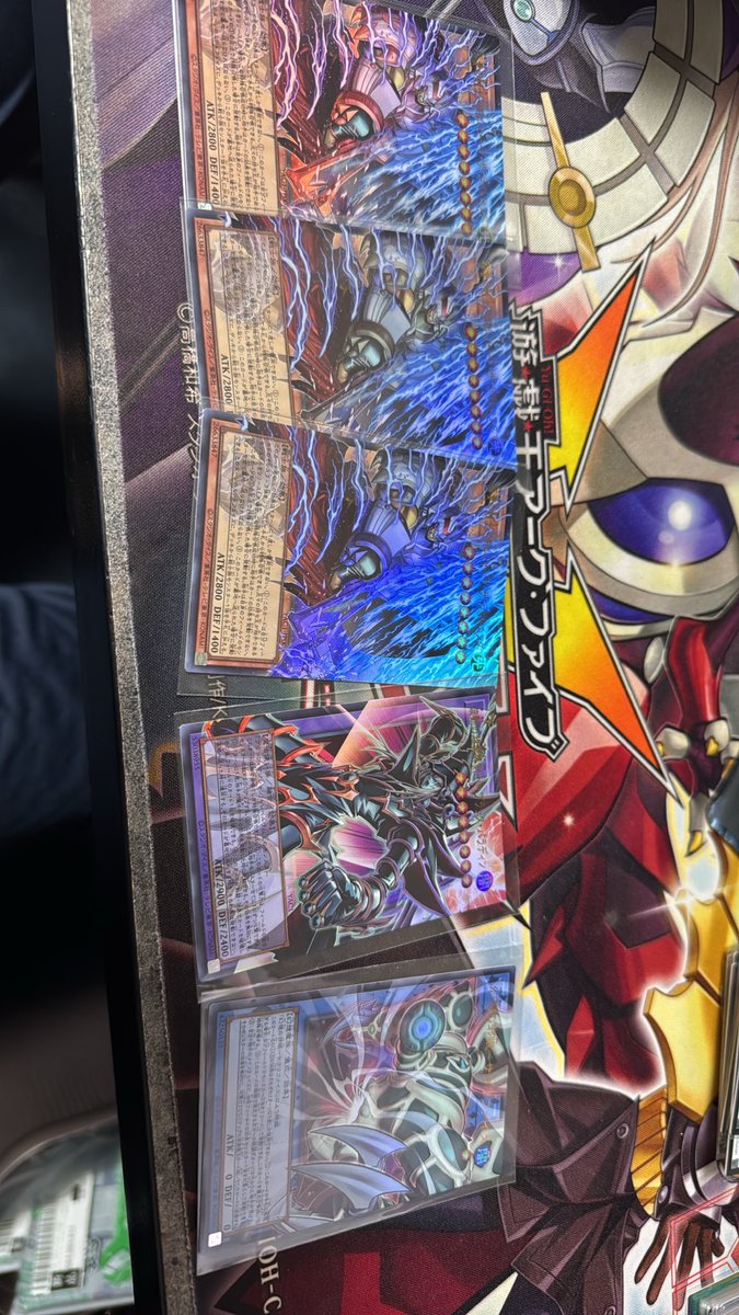 _highlow's tweet photo. オバフレプリシク出なかった上ギルフォードが3枚被った…。 https://t.co/c7K4ZzNrNf