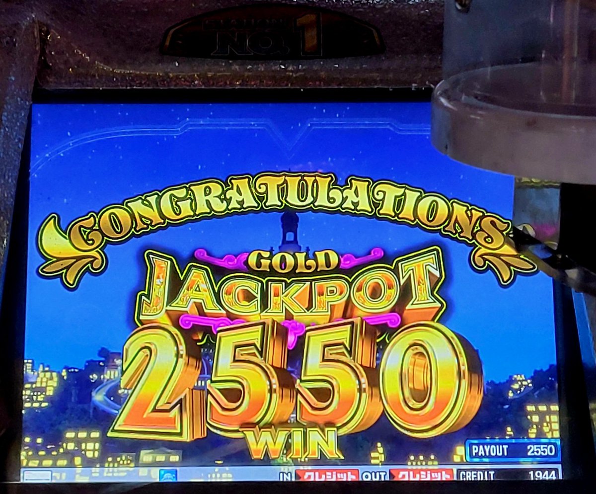 kamikin20's tweet photo. 穴塞ぎで突っ込んで出しての繰り返しで700枚プラス😅 https://t.co/F7JjrIFvsr
