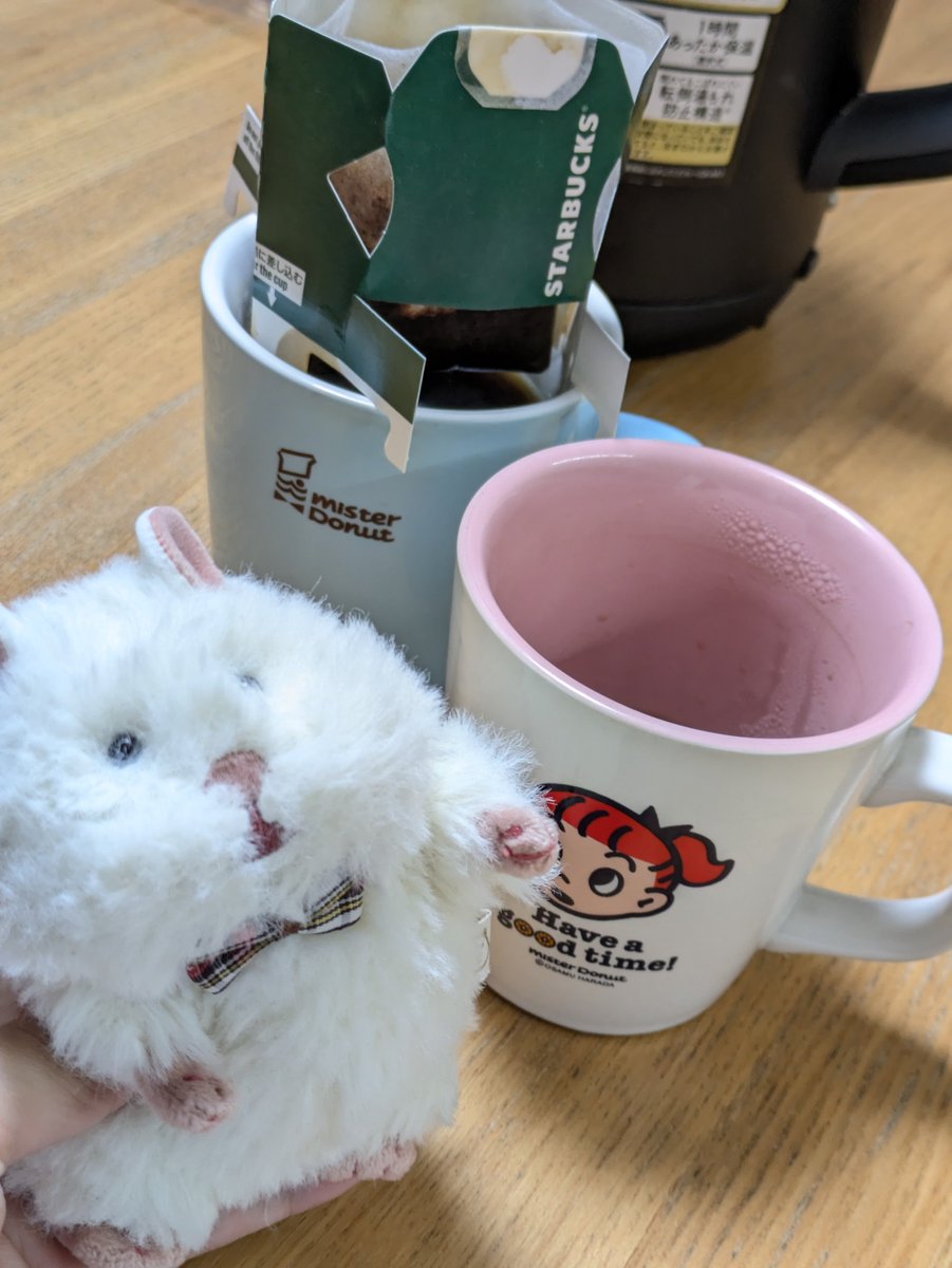 izumo922's tweet photo. インスタントコーヒーの手軽さもいいけれど、ドリップコーヒーの溜まるまで待ってる時間も好き☕️香りがいいよねぇ(・∀・) https://t.co/brmEDUrCyr
