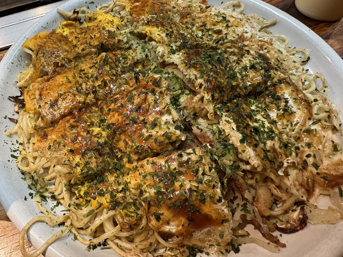 yubifuton's tweet photo. お好み焼きたべた！ https://t.co/vfWymIpZmv