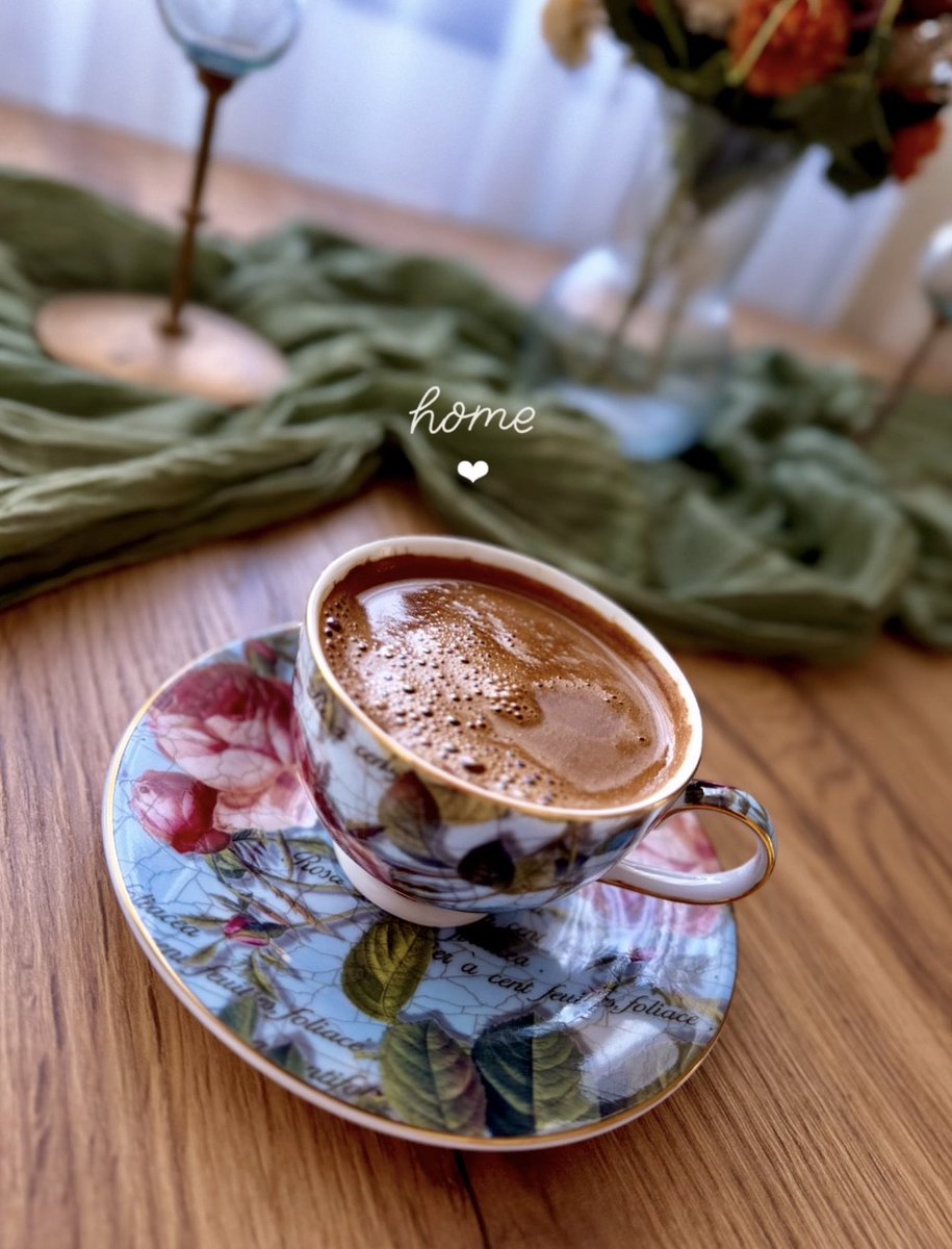 dilekkoc777's tweet photo. ￼￼￼￼🏡☕️🙏🏻
#saturday https://t.co/4GwcJgT01h