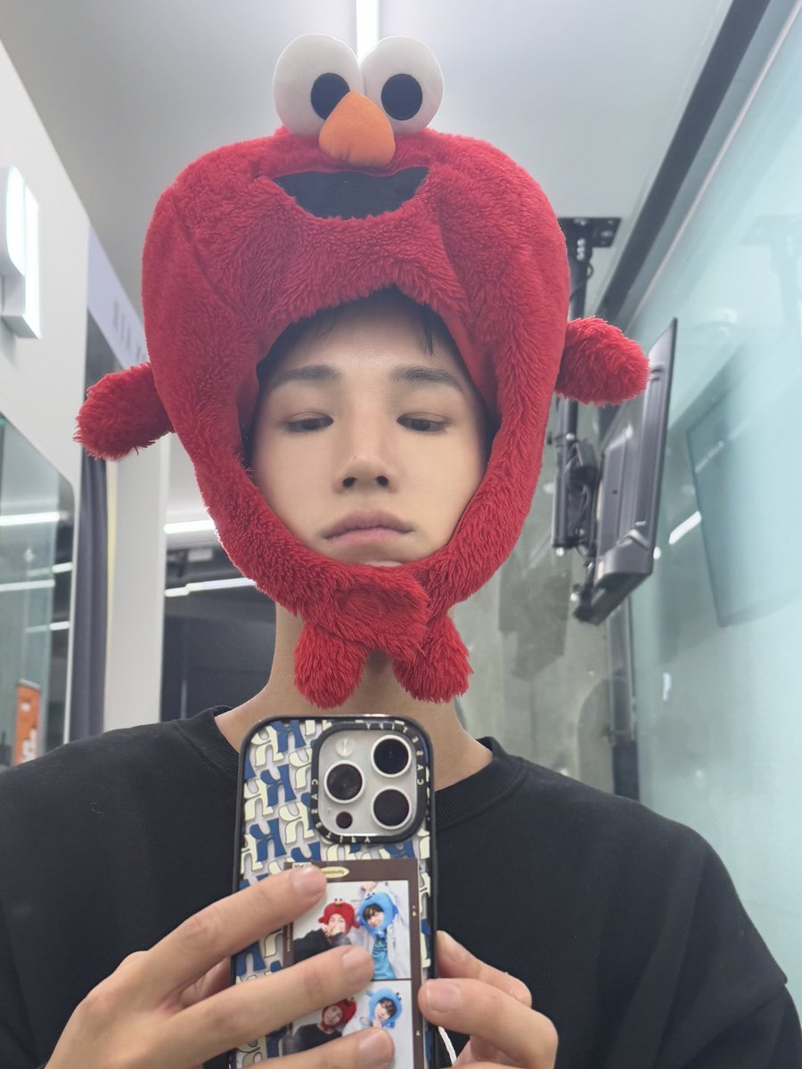 _sungkook's tweet photo. https://t.co/44G2q8avlH