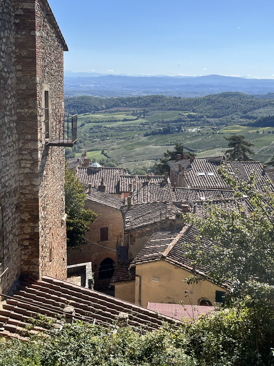 JohnMFodera's tweet photo. Sights and sounds around Montepulciano. #RusticTuscanyTour 2026 https://t.co/dStPXv0ClS