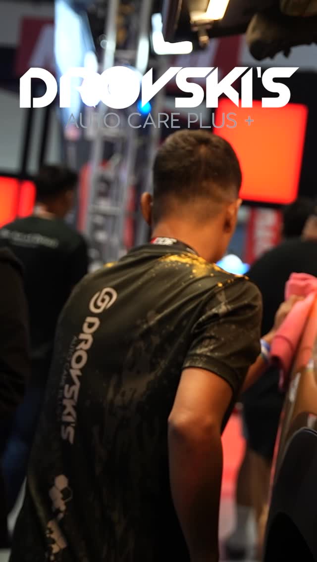 ronalking83001's tweet photo. Your rig deserves more than a quick wash. At Drovskis Detail Plus Studio inside OverlandKings Clean Studio, every surface gets meticulous care. Smoother finish, revived paint, no compromises—just pristine results. https://t.co/leqCdq95uq