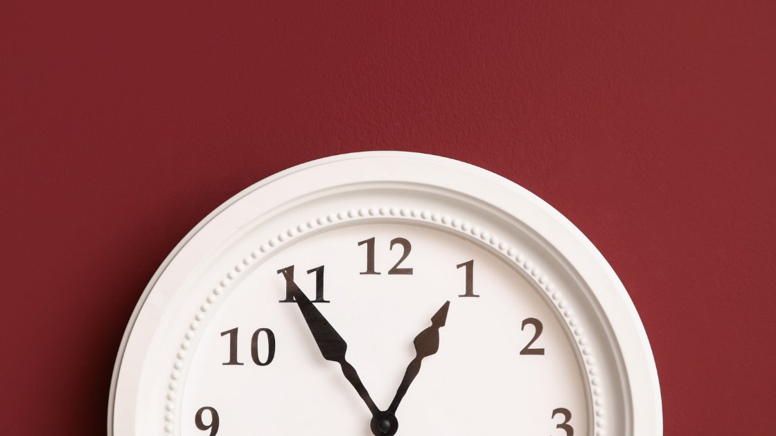 adams_1920's tweet photo. Best time to post on Twitter: why your followers' hours beat any chart https://t.co/EdbwasbWYh https://t.co/frsmvTggmG