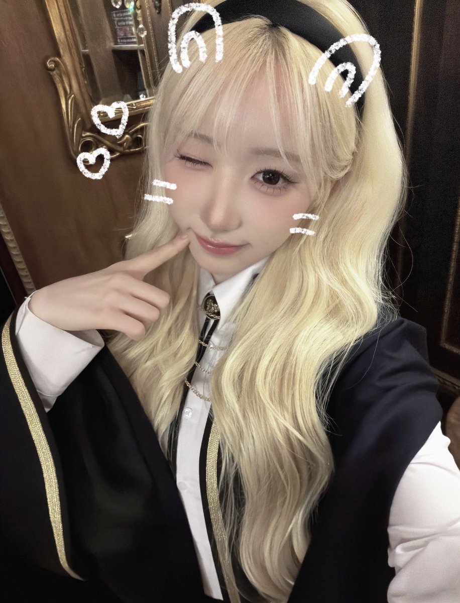 1d7y2o9's tweet photo. 씨앙 ㅠㅠㅠㅠㅠㅠㅠㅠㅠㅠㅠㅠㅠ너무이뻐
금발토끼영원해......... https://t.co/IQDkhSXIeZ