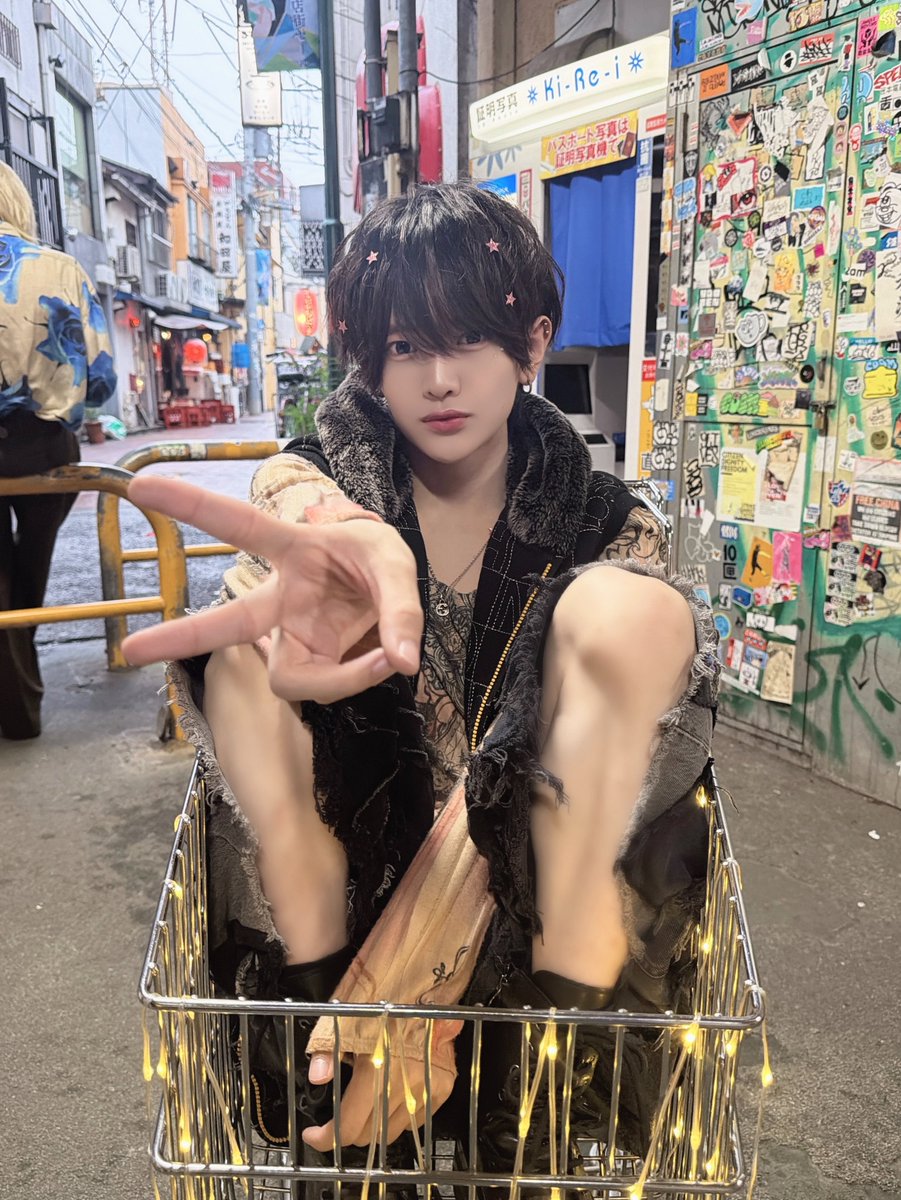 taiga_Zavage's tweet photo. 「動員」「売上」「好き顔9選」。

アイドル界に、また新たな指標が追加されました。 https://t.co/hCcUEWjBLt