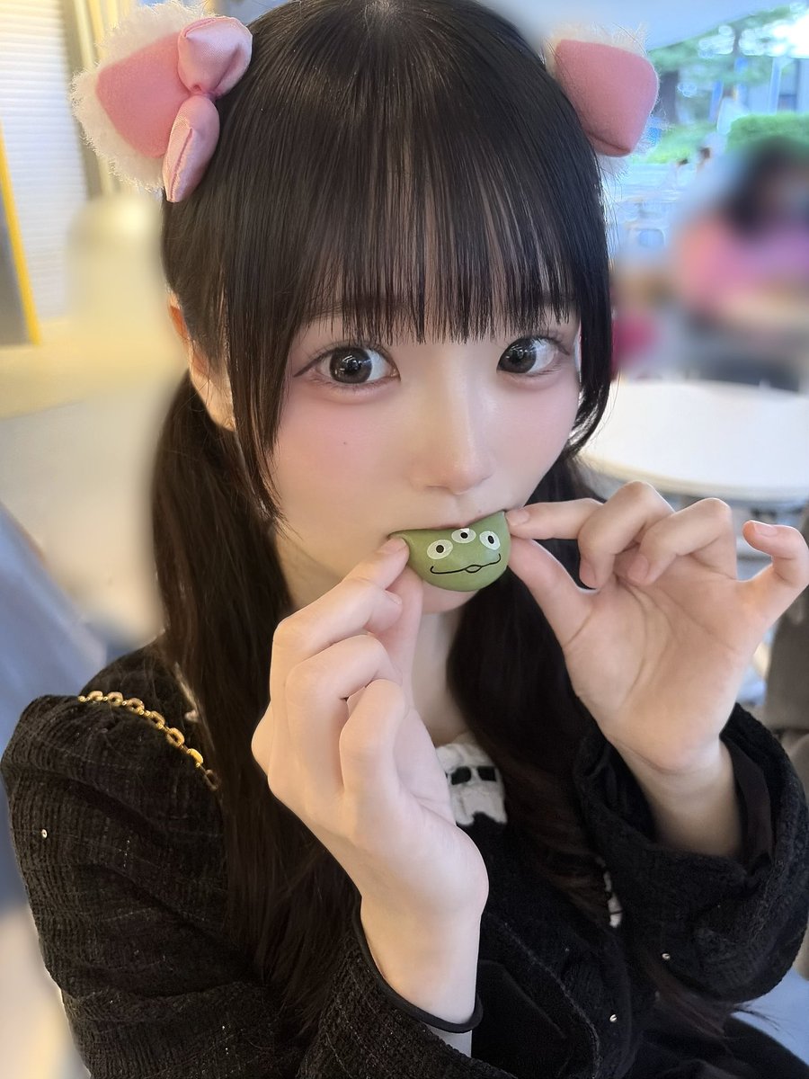 mochu_umeko's tweet photo. 寂しいとしんじゃうかもねっ
離れないで、ぎゅってして！ https://t.co/Xjc35Y3duK