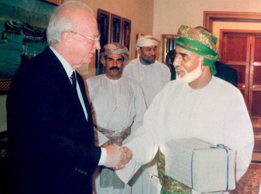 Saleem_1390's tweet photo. @majidalruhaili الاباضي لا هو اللي جاهد السوفيت ولا هو اللي جاهد امريكا 

بل استقبل نتنياهو وقبله شمعون بيريز واسحاق رابين https://t.co/iSeuwFgh6f