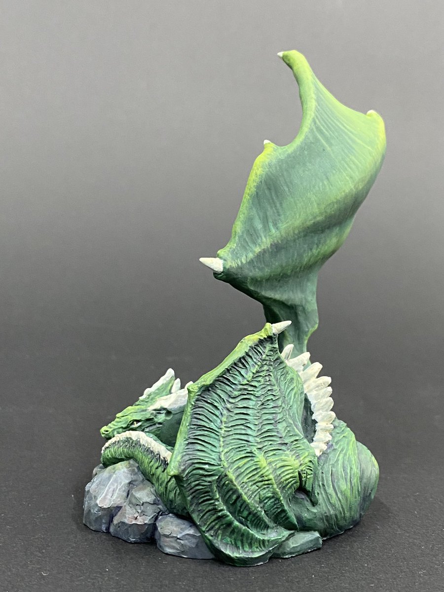 SFUMnxPn63SUsim's tweet photo. ぱすさん主催武蔵先生特別講師の筆塗り教室に参加しました。
はなまささんと一緒にボトルガーディアンズをファレホにて塗装。
ウェットブレンディングという3色を乾く前に表面上で塗り合わせながらグラデーションを作り出す技法を教わりました。
コントロール難しいけど楽しかったです^_^ https://t.co/YVYhPnV9Gl